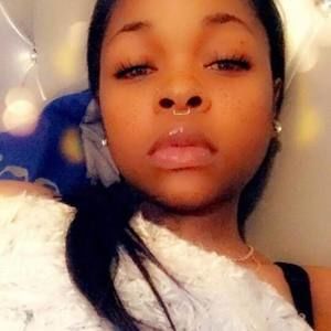 Meet your Posher, Tonya